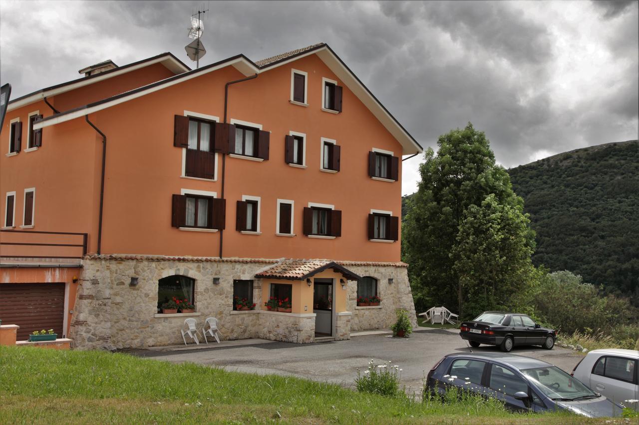 Hotel Il Ghiro Ovindoli Exterior foto