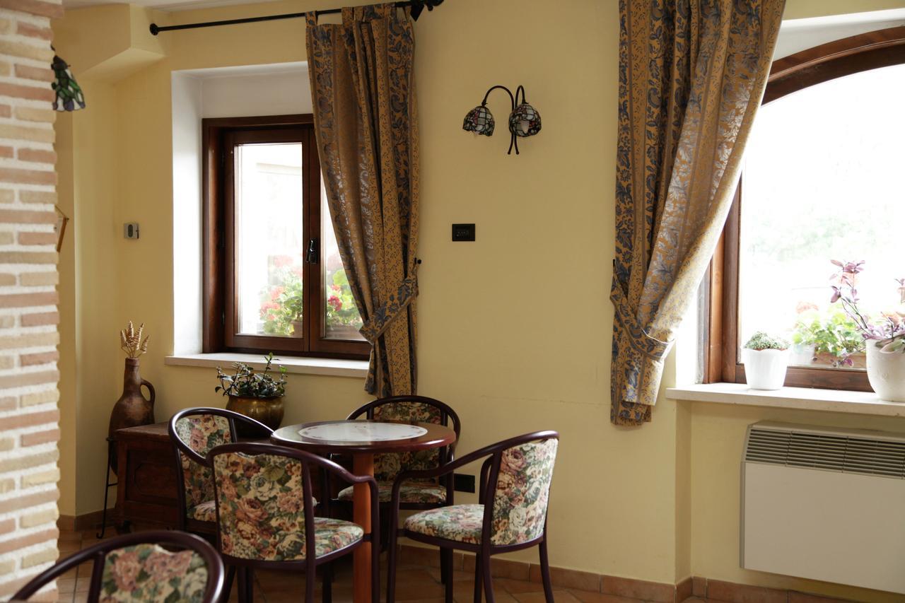 Hotel Il Ghiro Ovindoli Exterior foto